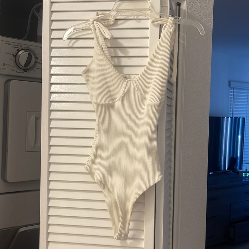 Body suit size 4 from princess polly